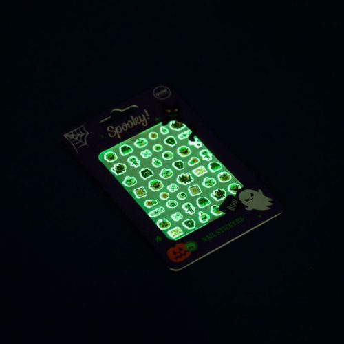 Körömmatrica, öntapadós, foszforeszkálós, Halloweeni Kísérteties, többféle